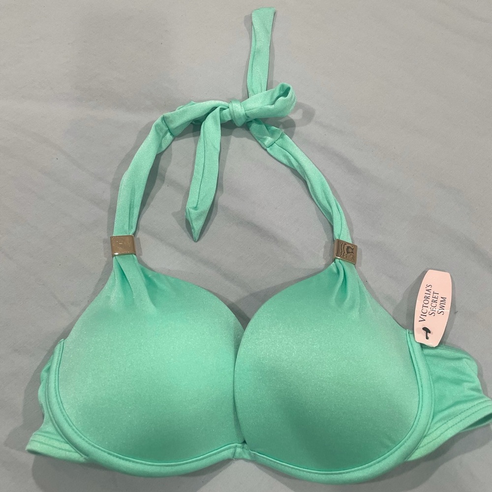 Victoria’s Secret Bathing Suit top 34B